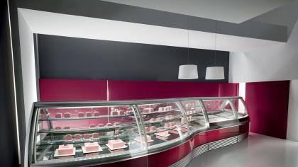 
                CATEGORIA PRODOTTI : VETRINE GELATERIA :: PRODOTTO : VETRINA MODELLO VISUAL | SABA ARREDAMENTI
