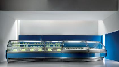 
                CATEGORIA PRODOTTI : VETRINE GELATERIA :: PRODOTTO : VETRINA MODELLO PRIMA | SABA ARREDAMENTI